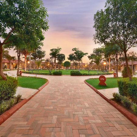 Shri Radha Brij Vasundhara Resort & Spa Govardhan Екстер'єр фото