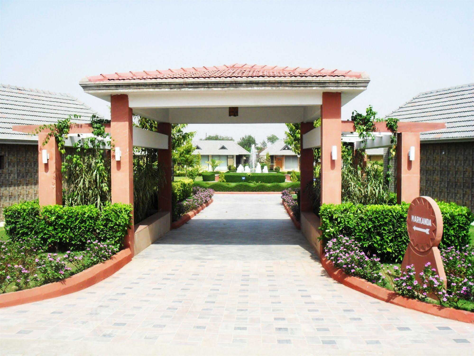 Shri Radha Brij Vasundhara Resort & Spa Govardhan Екстер'єр фото
