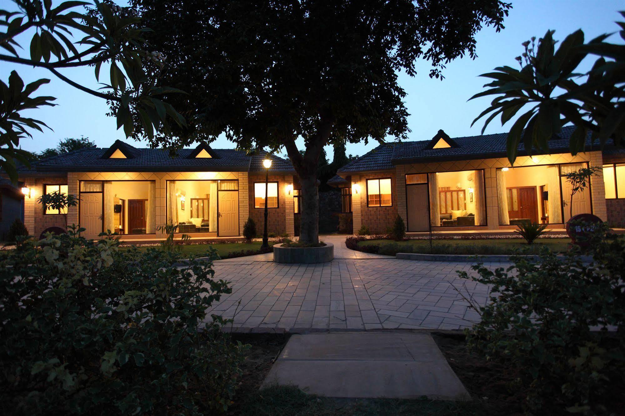Shri Radha Brij Vasundhara Resort & Spa Govardhan Екстер'єр фото