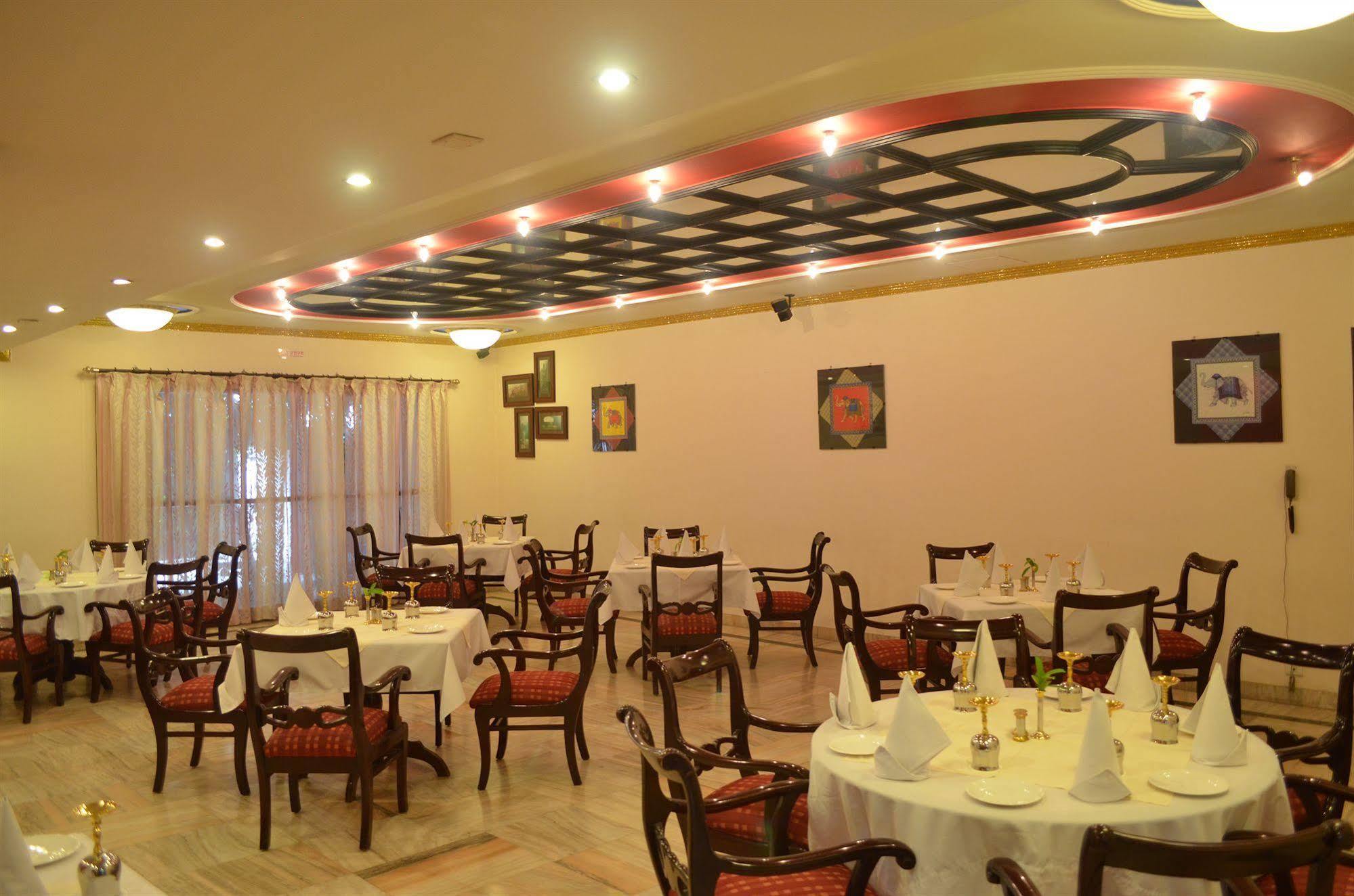 Shri Radha Brij Vasundhara Resort & Spa Govardhan Екстер'єр фото